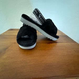 Koolaburra FUZZ’N II Size 8